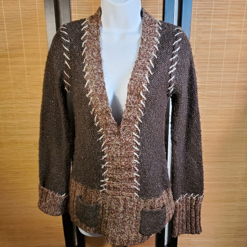 BKE Low cut sweater